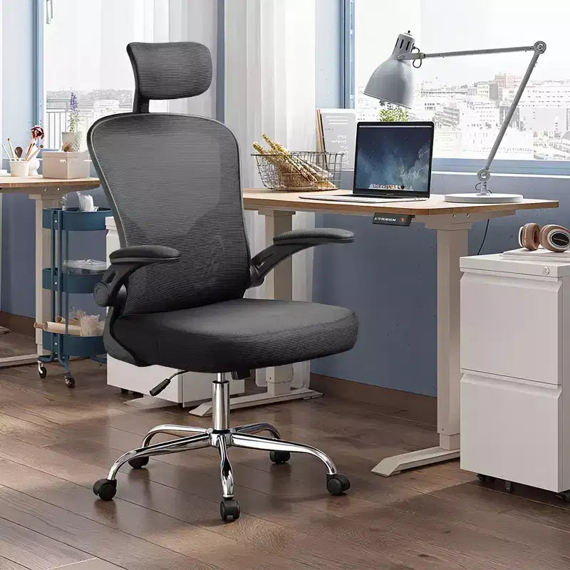 Sedia da ufficio con schienale alto in rete, sedia ergonomica da scrivania con braccioli ribaltabili, poggiatesta e supporto lombare regolabili